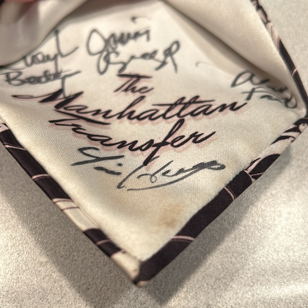 Ooak Vintage Autographed Manhattan Transfer Tie View 3